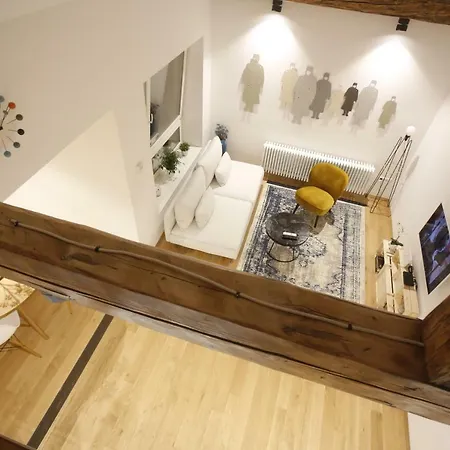 Olaf Apartment