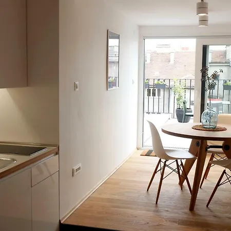 Olaf Apartment *